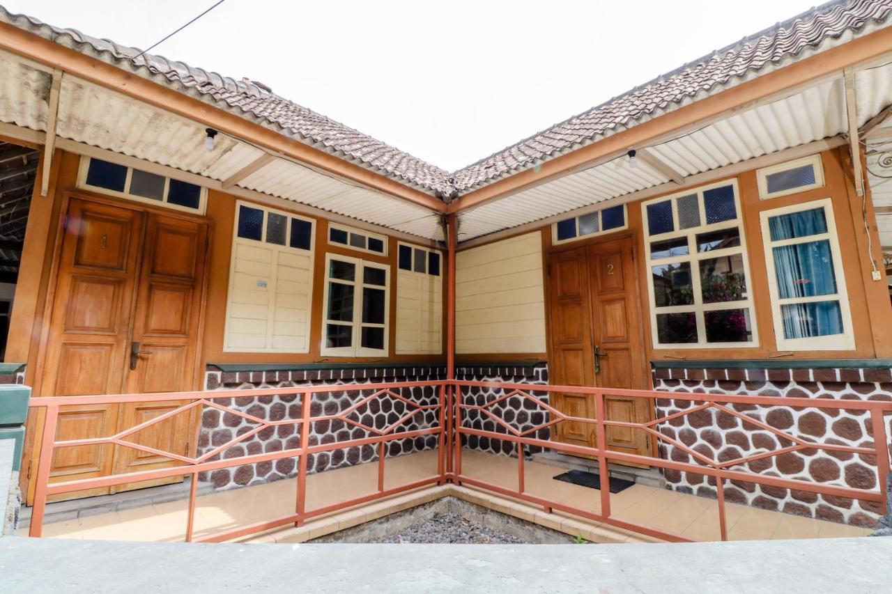 Hotel Wismancala Kaliurang Extérieur photo