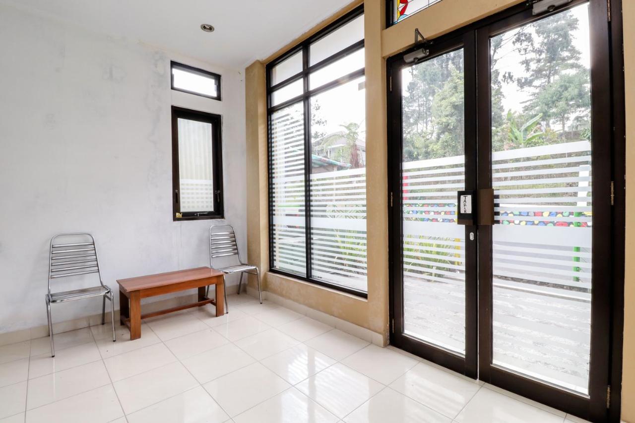 Hotel Wismancala Kaliurang Extérieur photo
