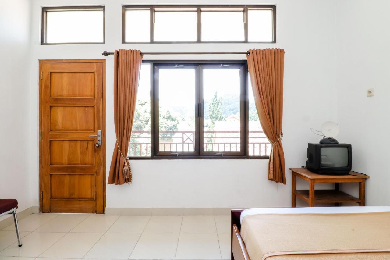 Hotel Wismancala Kaliurang Extérieur photo