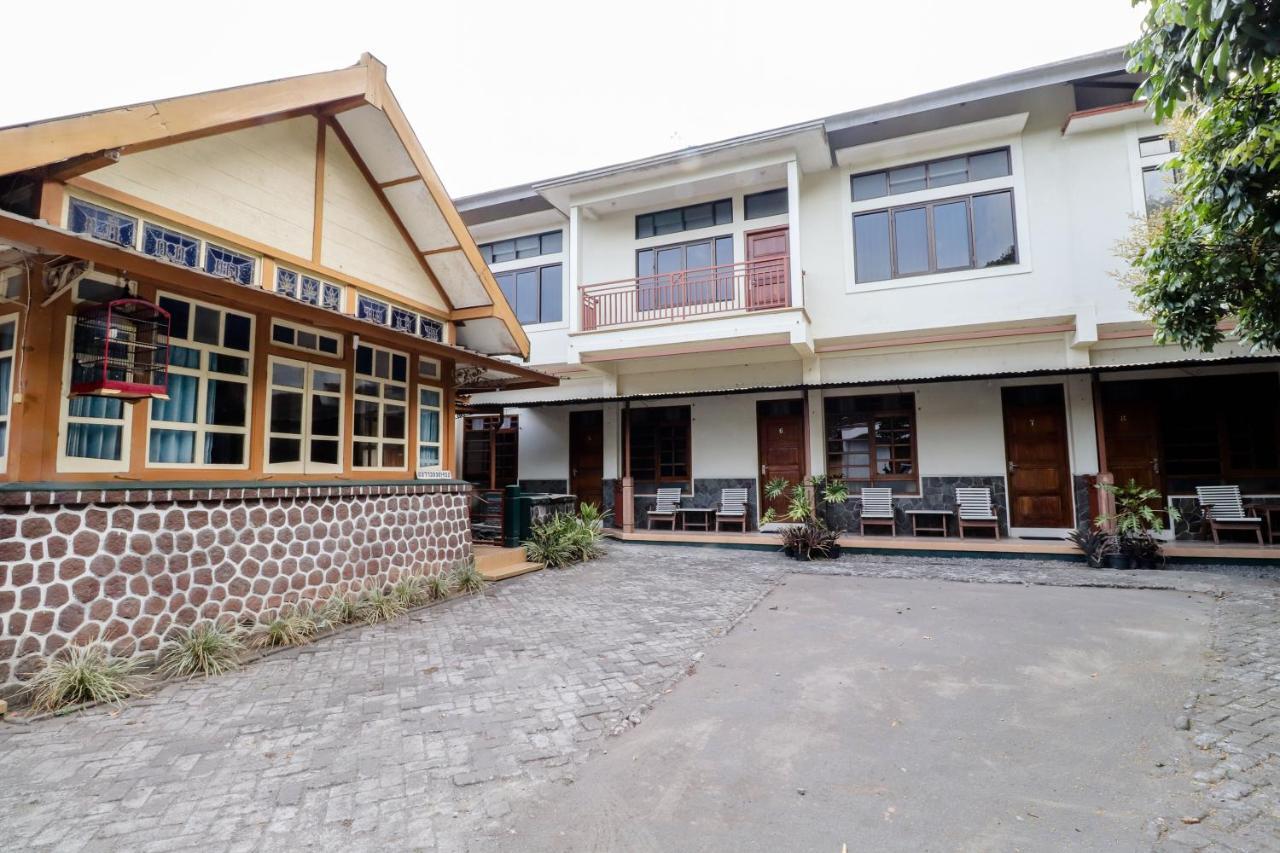 Hotel Wismancala Kaliurang Extérieur photo